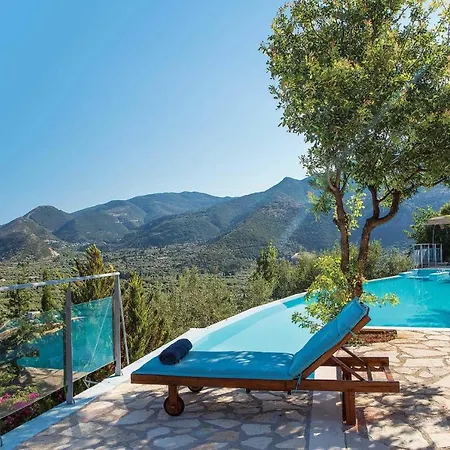 Rachi Sleeps 8 Air Con Wifi Villa *